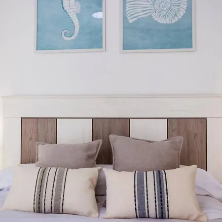 Pink Urban Living Lägenhet