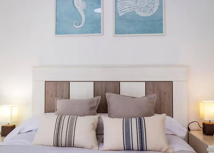 Pink Urban Living Lägenhet