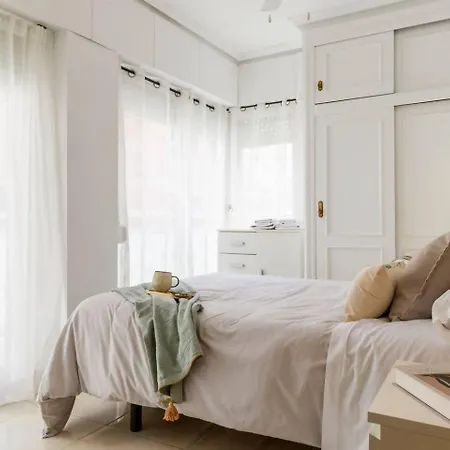 Apartment Pink Urban Living