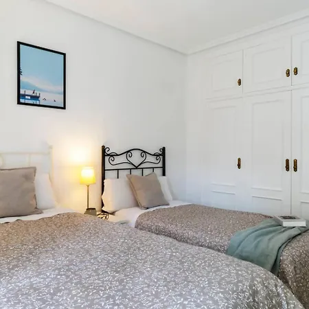 Apartment Pink Urban Living